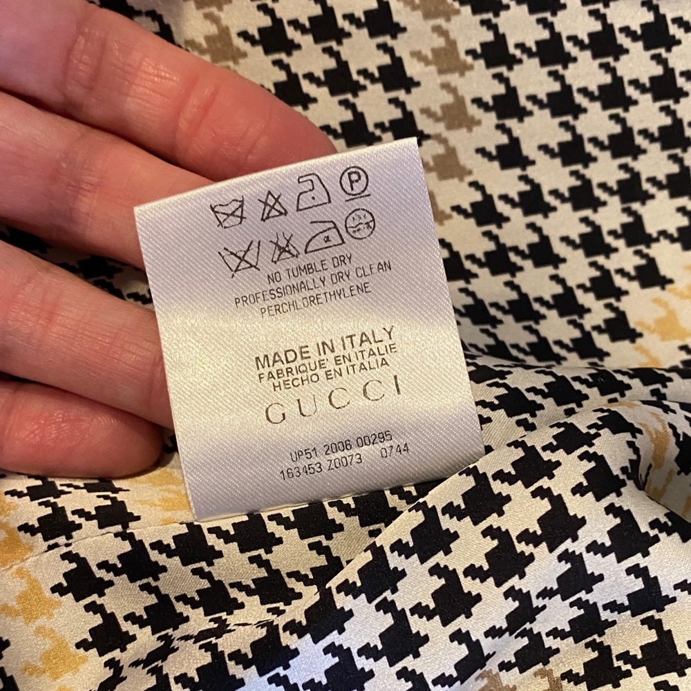 Authentic Gucci Beige Double-Breasted Trench Coat - image 8